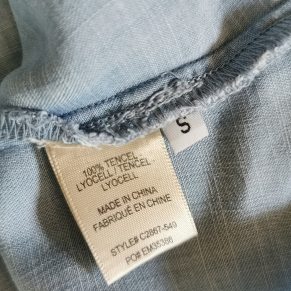 Cloth And Stone Denim Top - Picture 3 of 6